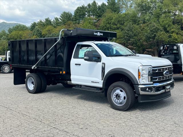 2024 Ford F-600SD 